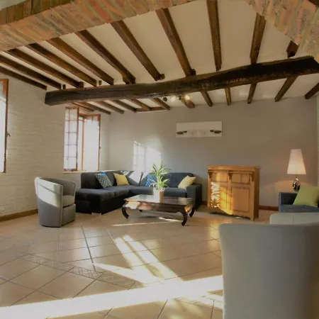 Vakantiehuis Neuville-sur-vanne, 5 Pieces, 8 Personnes - Fr-1-543-149 Neuville-sur-Vannes