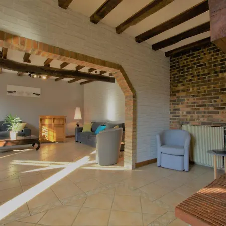 Vakantiehuis Neuville-sur-vanne, 5 Pieces, 8 Personnes - Fr-1-543-149 *
