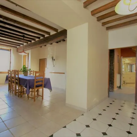 Vakantiehuis Neuville-sur-vanne, 5 Pieces, 8 Personnes - Fr-1-543-149 Neuville-sur-Vannes