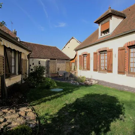 Vakantiehuis Neuville-sur-vanne, 5 Pieces, 8 Personnes - Fr-1-543-149 *